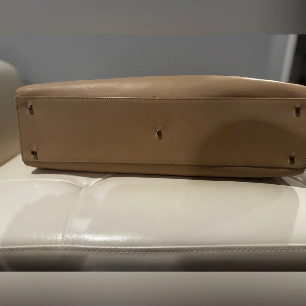 Ferragamo Handbag - Picture 5 of 12